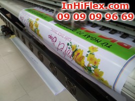 In băng rôn chào mừng Lễ Vu Lan dọc các trục đường