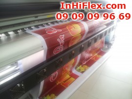 In bạt khổ lớn quảng cáo chương trình khuyến mãi đặc biệt mừng Tết Đinh Dậu cho showroom xe Ford