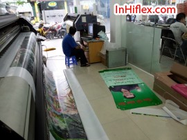 In bạt khổ lớn từ chất liệu hiflex cho phông nền trang trí