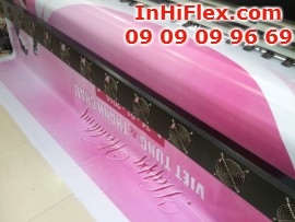 In hiflex khổ lớn giá rẻ dùng làm quảng cáo chương trình giới thiệu xe Ford mới cho showroom xe hơi Ford