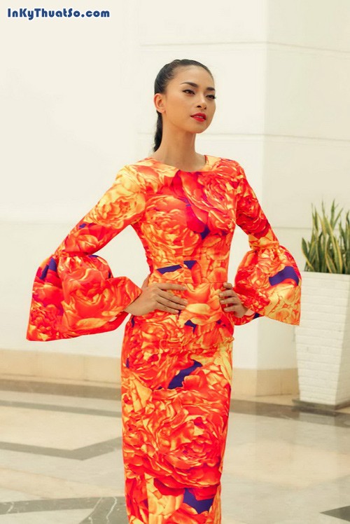 Ngô Thanh Vân quyến rũ với mốt áo tay chuông