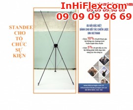 Tìm hiểu về standee và quy trình đơn giản lắp kệ standee cuộn giá rẻ